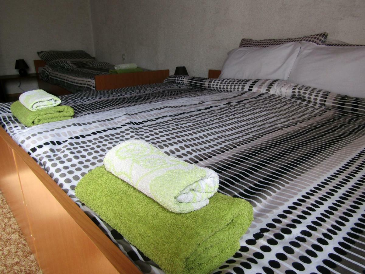 Apartmani Lovro Ogulin Ngoại thất bức ảnh
